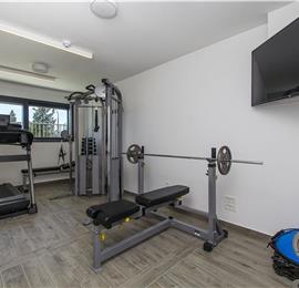 5 bedroom beachfront villa with heated pool near Omis, sleeps 9